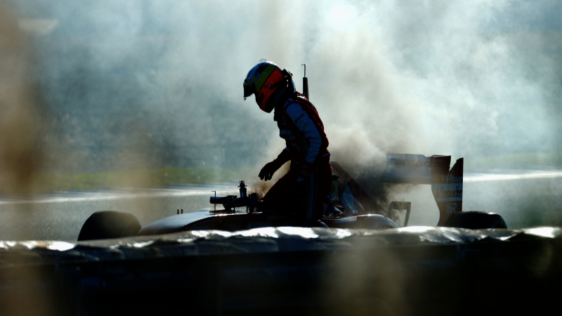 Illustration for article titled Ferrari’s Formula One Car Has Already Caught On Fire